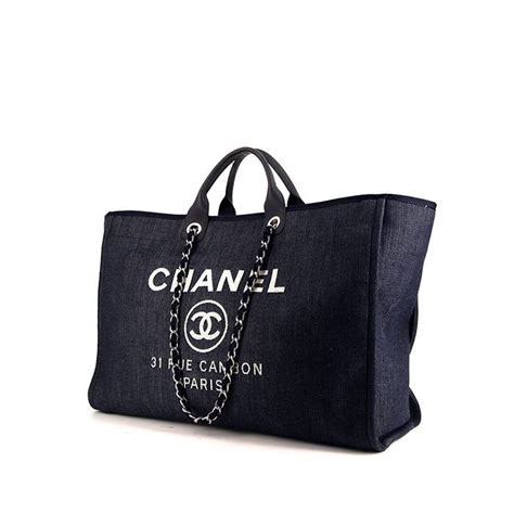 bolso deauville chanel|Chanel deauville boutique.